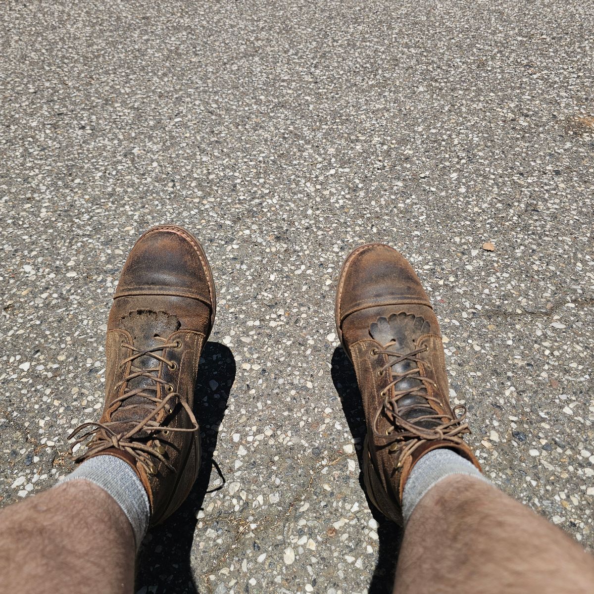 Photo by fozzie_the_bear on June 13, 2025 of the Truman Cap Toe Boot in Horween Java Waxed Flesh.