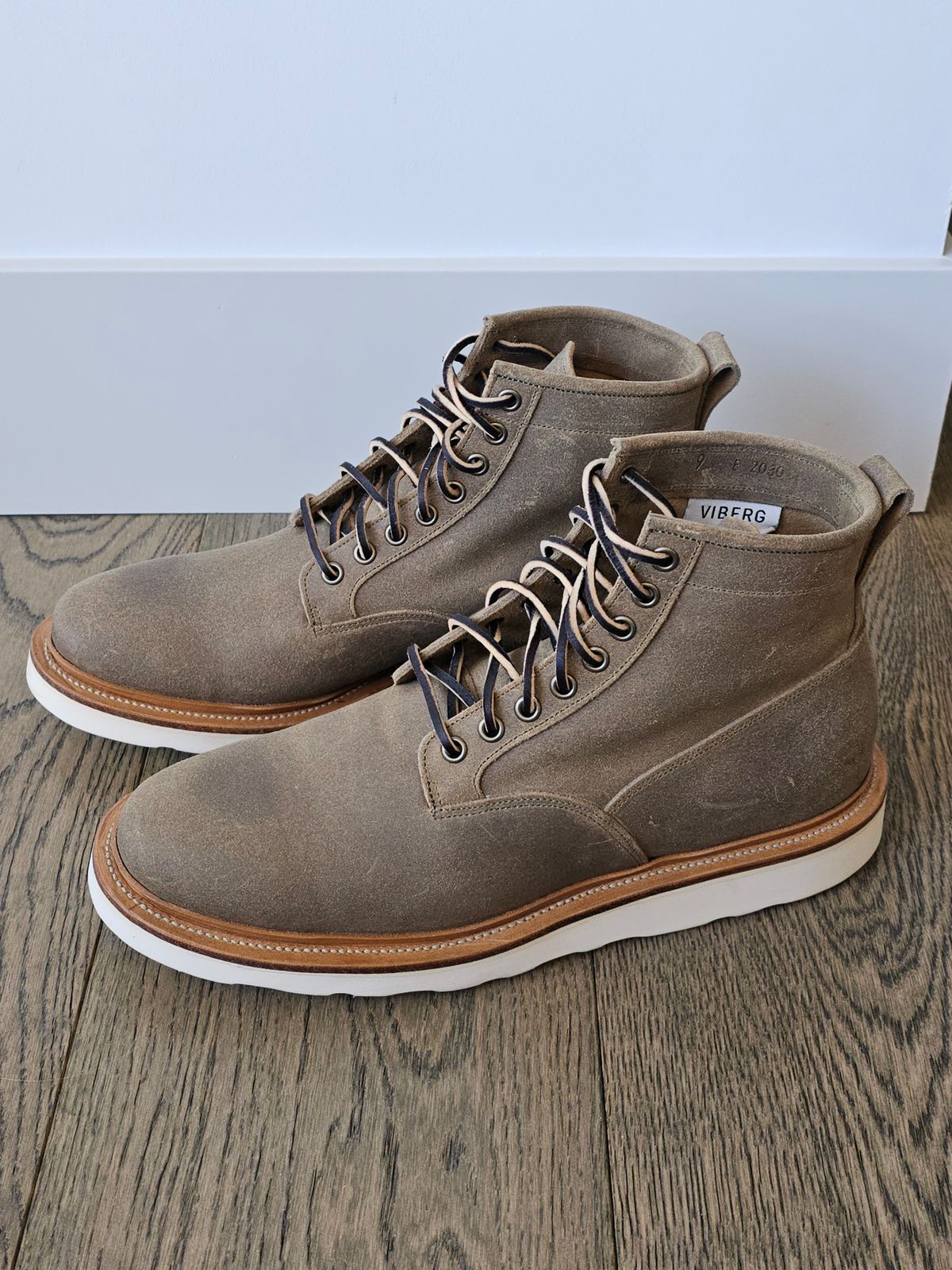 Photo by cgbaird2 on October 5, 2024 of the Viberg Scout Boot in C.F. Stead Nature Waxy Commander Suede.