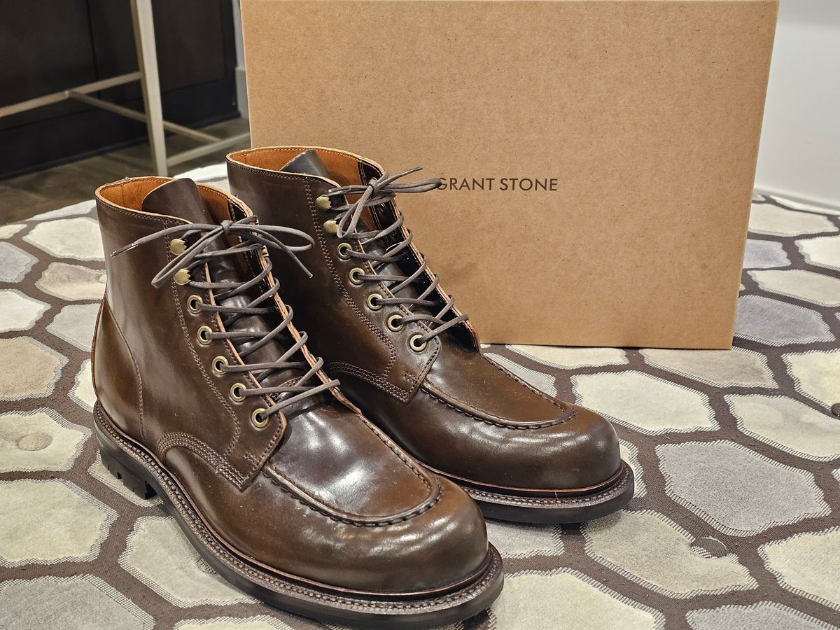 Photo by cgbaird2 on November 11, 2023 of the Grant Stone Brass Boot in Horween Maduro Shell Cordovan.