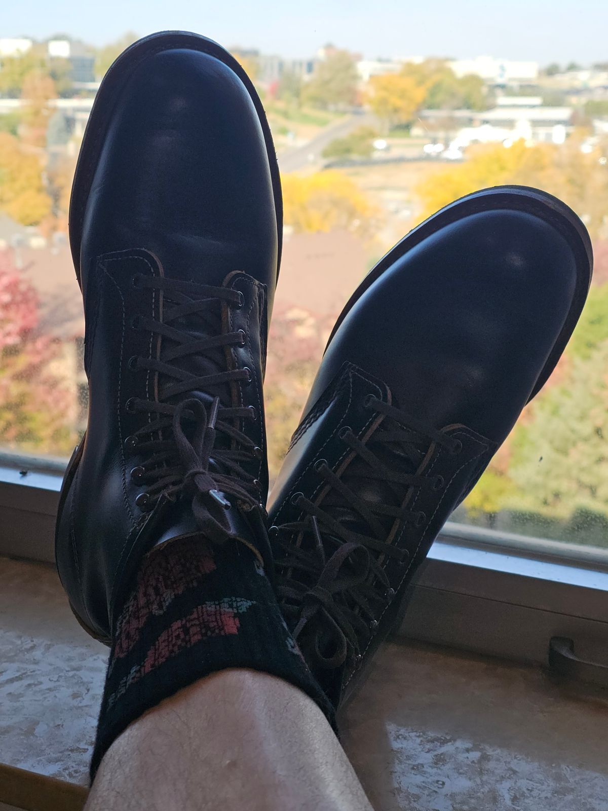 Photo by cgbaird2 on October 21, 2024 of the Red Wing Beckman Flatbox in S.B. Foot Black Klondike.