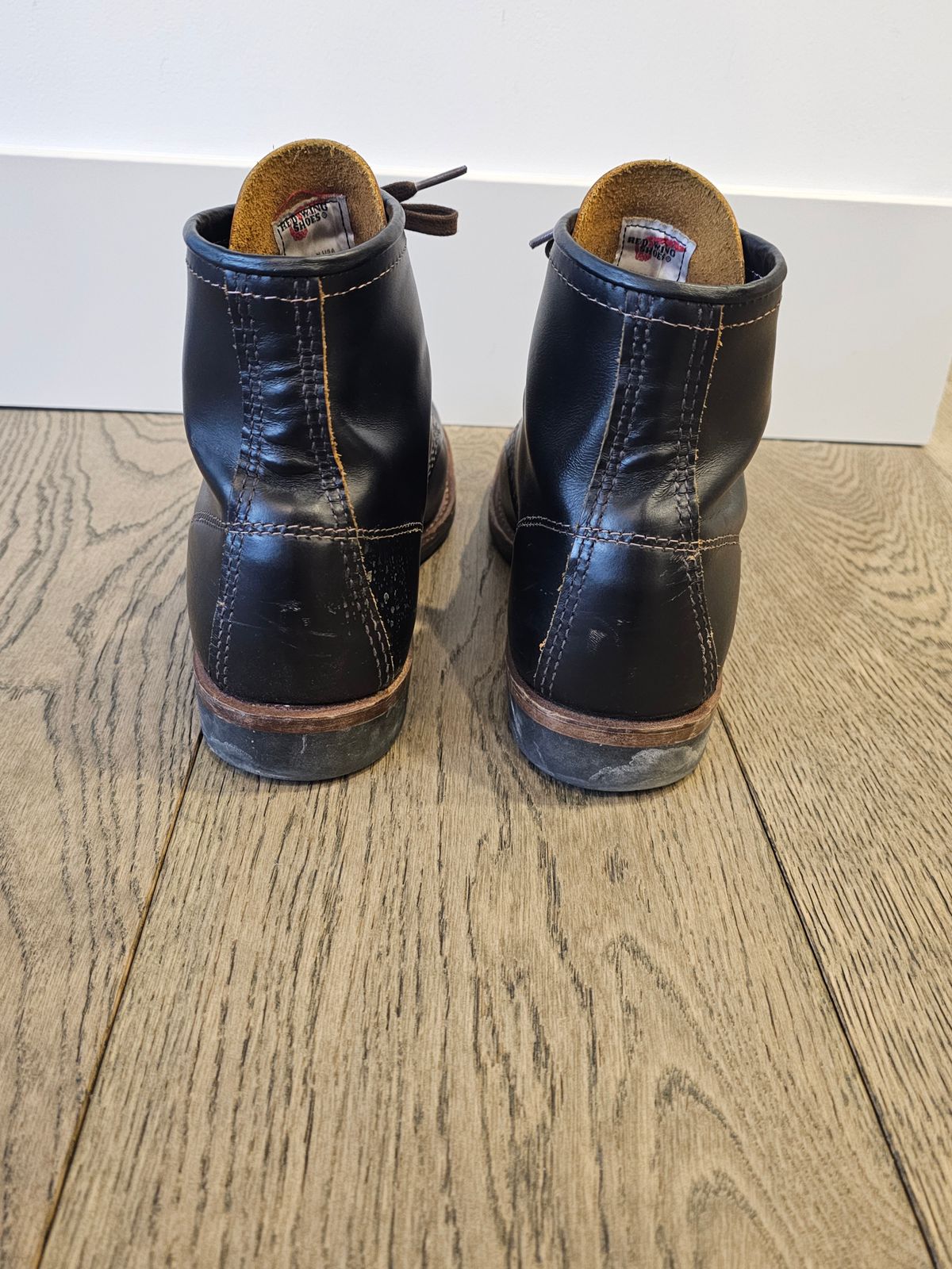 Photo by cgbaird2 on March 4, 2025 of the Red Wing Beckman Flatbox in S.B. Foot Black Klondike.