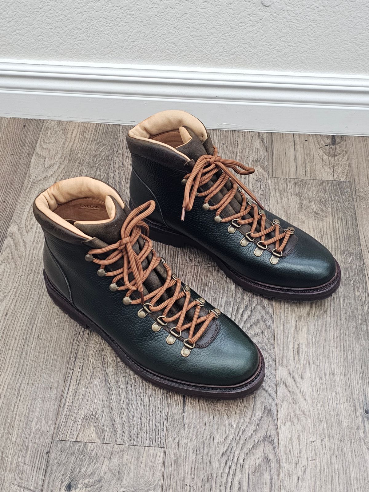 Photo by cgbaird2 on March 14, 2024 of the Meermin Hiking Boot in D'Annonay Waxy Kudu Thibet.