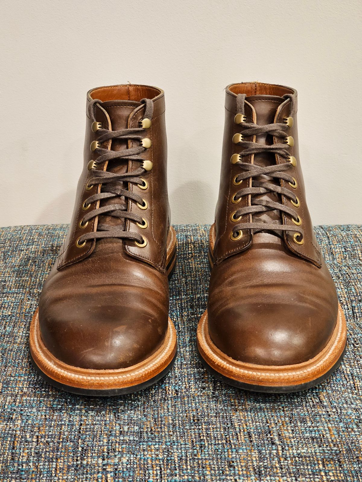 Photo by cgbaird2 on November 30, 2021 of the Grant Stone Diesel Boot in Horween Crimson Chromexcel.