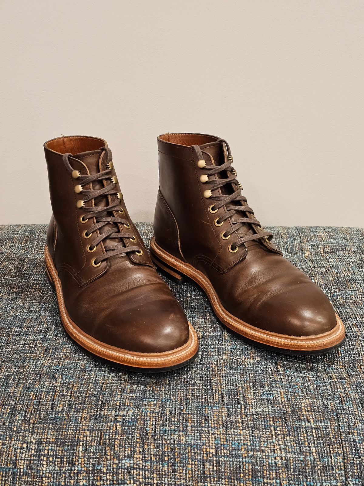 Photo by cgbaird2 on November 30, 2021 of the Grant Stone Diesel Boot in Horween Crimson Chromexcel.