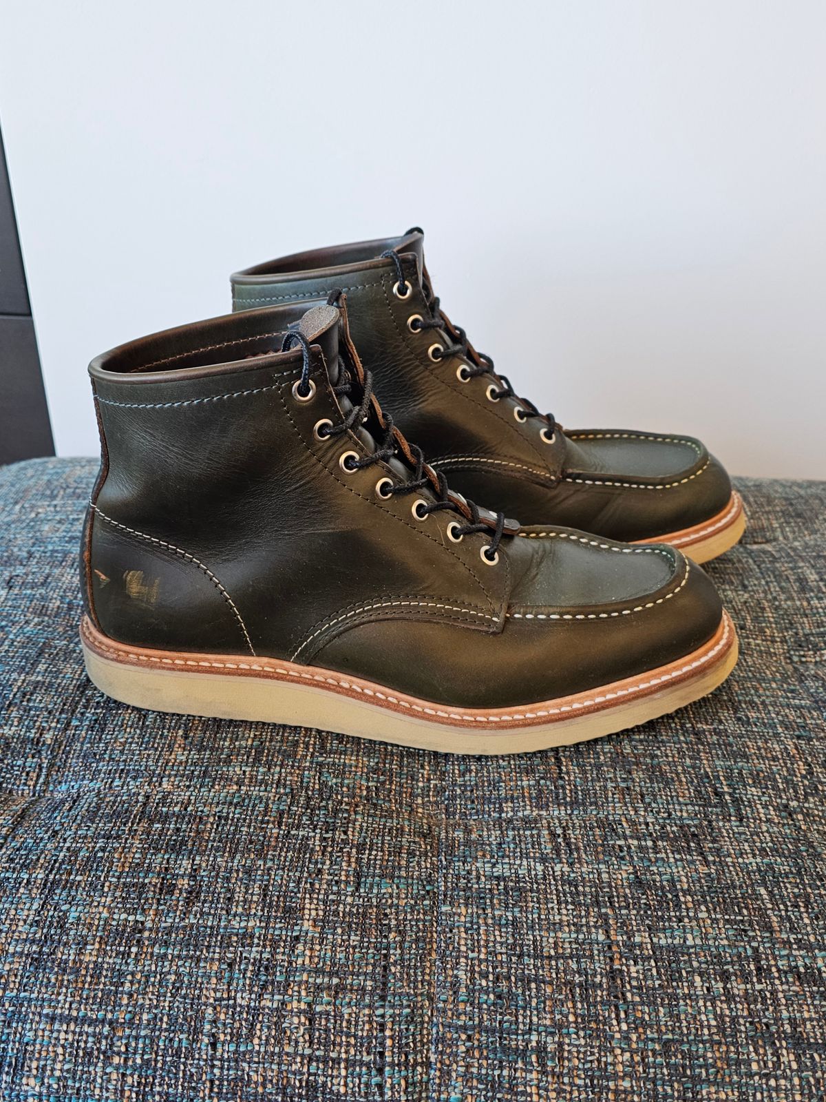 Photo by cgbaird2 on January 1, 2024 of the Jamvaida Japanese Moc Toe in Horween Olive Chromexcel.