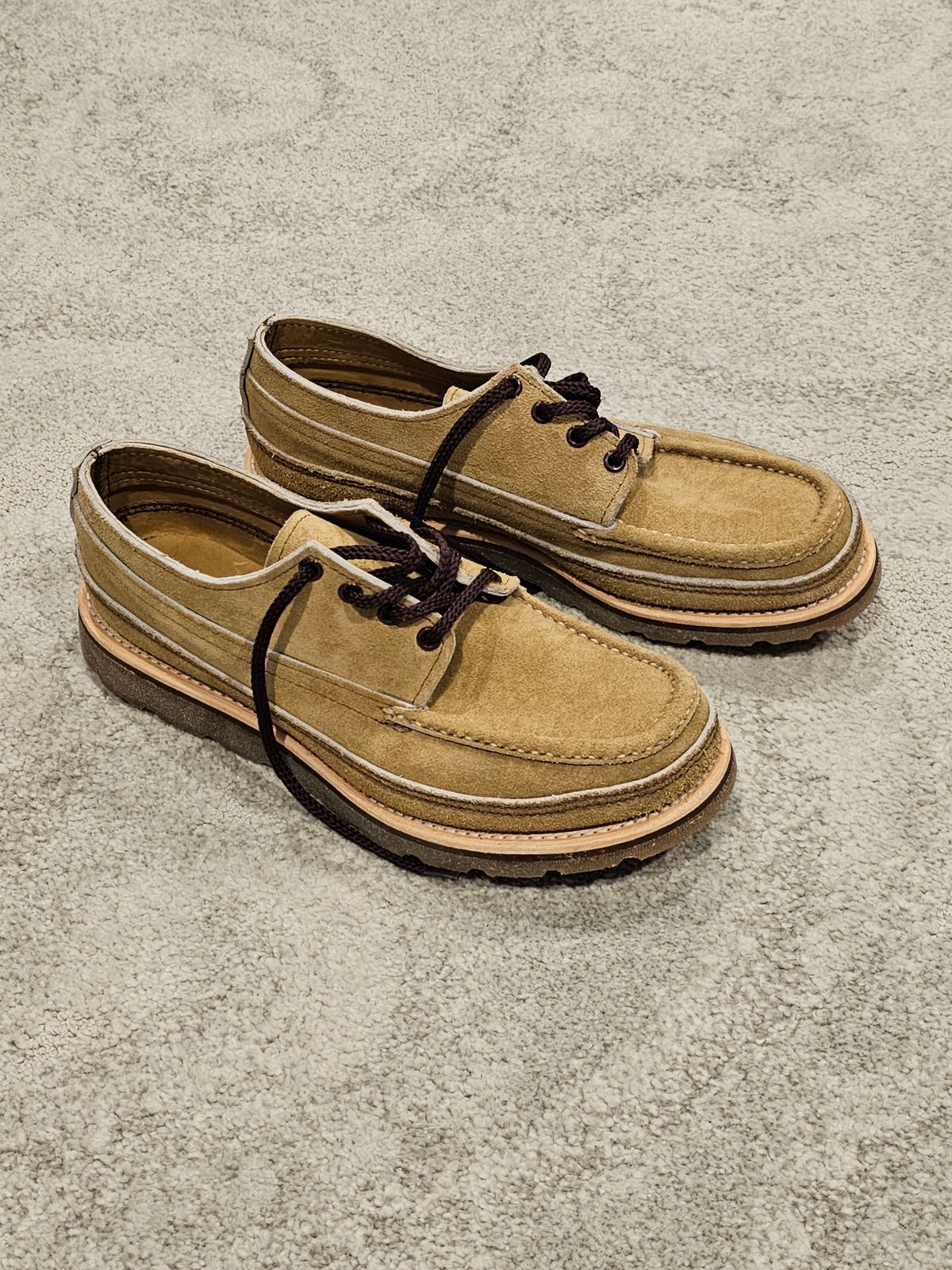 Photo by cgbaird2 on March 18, 2024 of the Russell Moccasin Co. Fishing Oxford in Tan Laramie Suede.