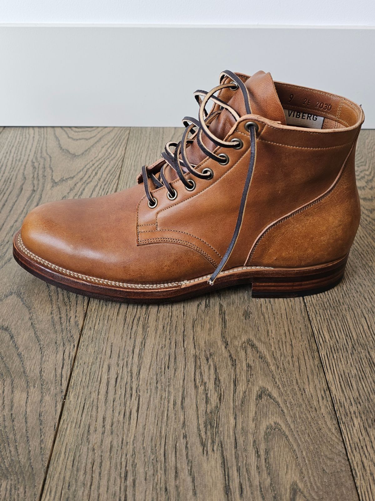 Photo by cgbaird2 on May 10, 2024 of the Viberg Service Boot in Shinki Camel Latigo Horsehide.