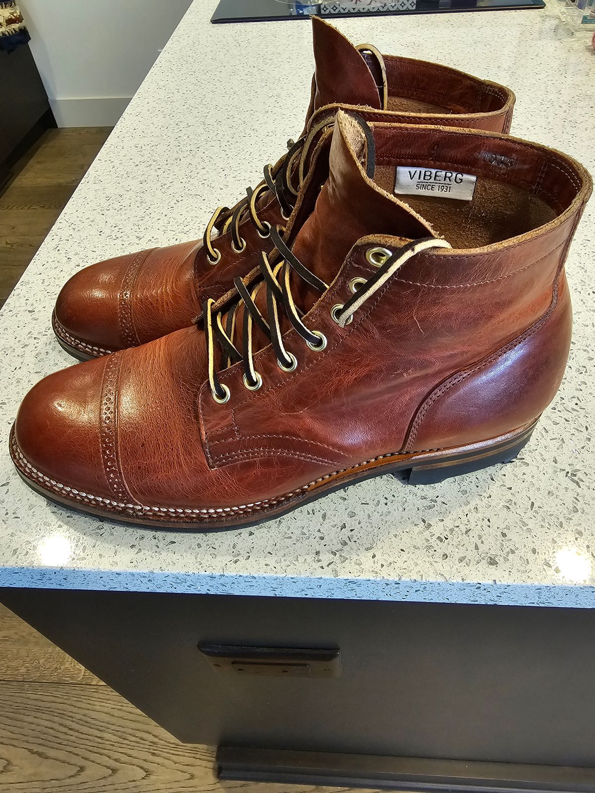 Photo by cgbaird2 on October 8, 2023 of the Viberg Service Boot BCT in Horween Spice Dublin.