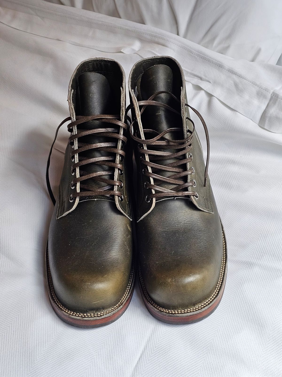 Photo by cgbaird2 on October 8, 2023 of the Viberg Service Boot in Horween Olive Chromepak.