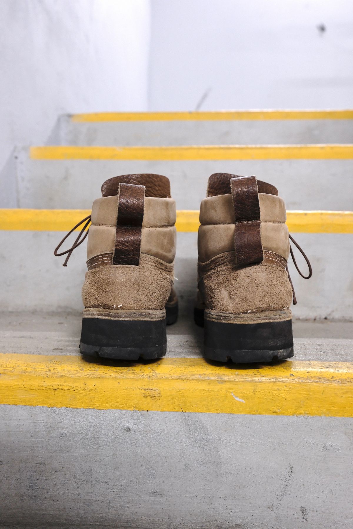 Photo by henrysun on February 6, 2023 of the Paris Sun Unlisted Model in C.F. Stead Autumn Spice Waxed Kudu.