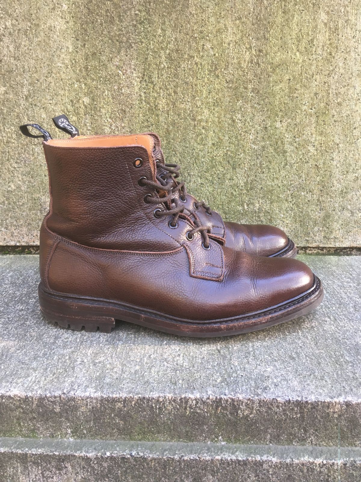 Photo by doublekicks on January 1, 2023 of the Tricker's Burford Plain Derby Boot in Dark Brown Olivia Scotch Grain.