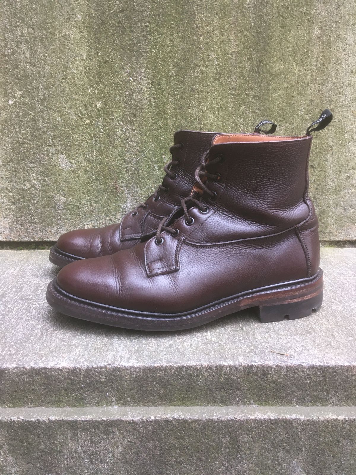 Photo by doublekicks on March 4, 2023 of the Tricker's Burford Plain Derby Boot in Dark Brown Olivia Scotch Grain.