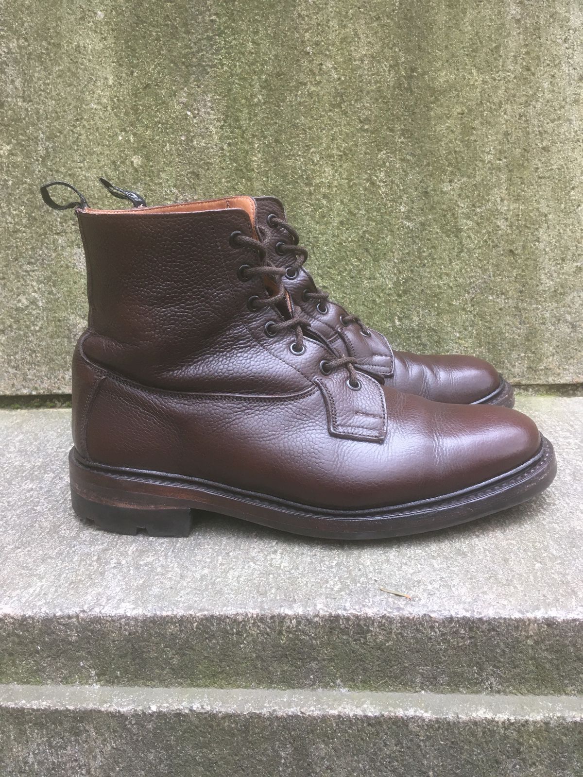 Photo by doublekicks on March 4, 2023 of the Tricker's Burford Plain Derby Boot in Dark Brown Olivia Scotch Grain.