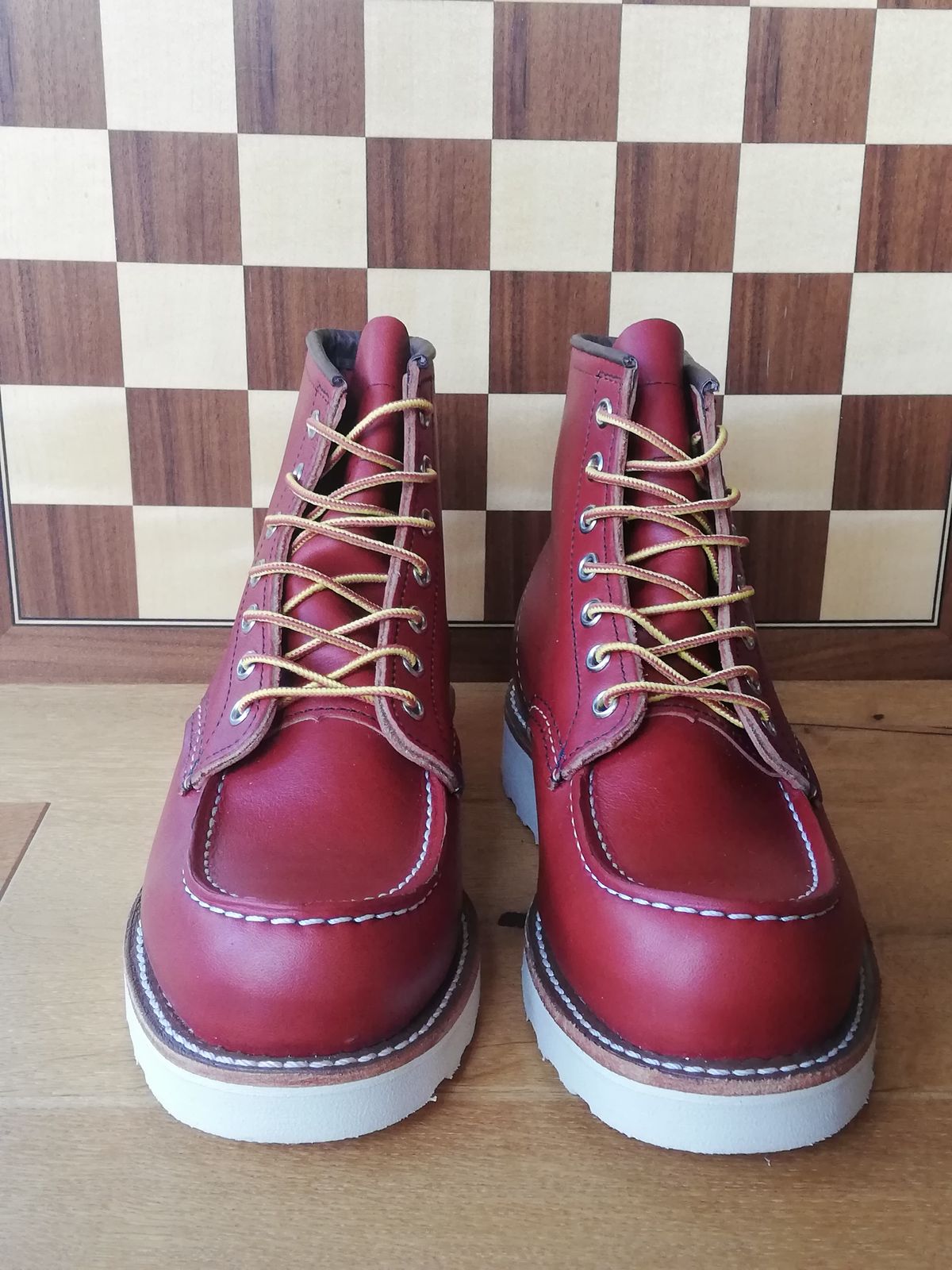 Photo by Lukas_castle on October 1, 2023 of the Red Wing 6-Inch Classic Moc in S.B. Foot Oro-Russet Portage.