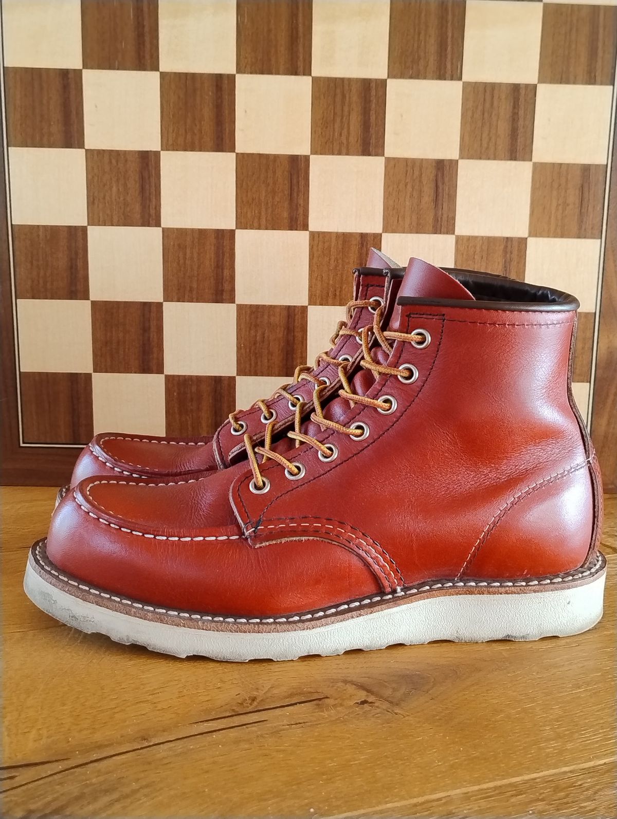 Photo by Lukas_castle on January 3, 2024 of the Red Wing 6-Inch Classic Moc in S.B. Foot Oro-Russet Portage.