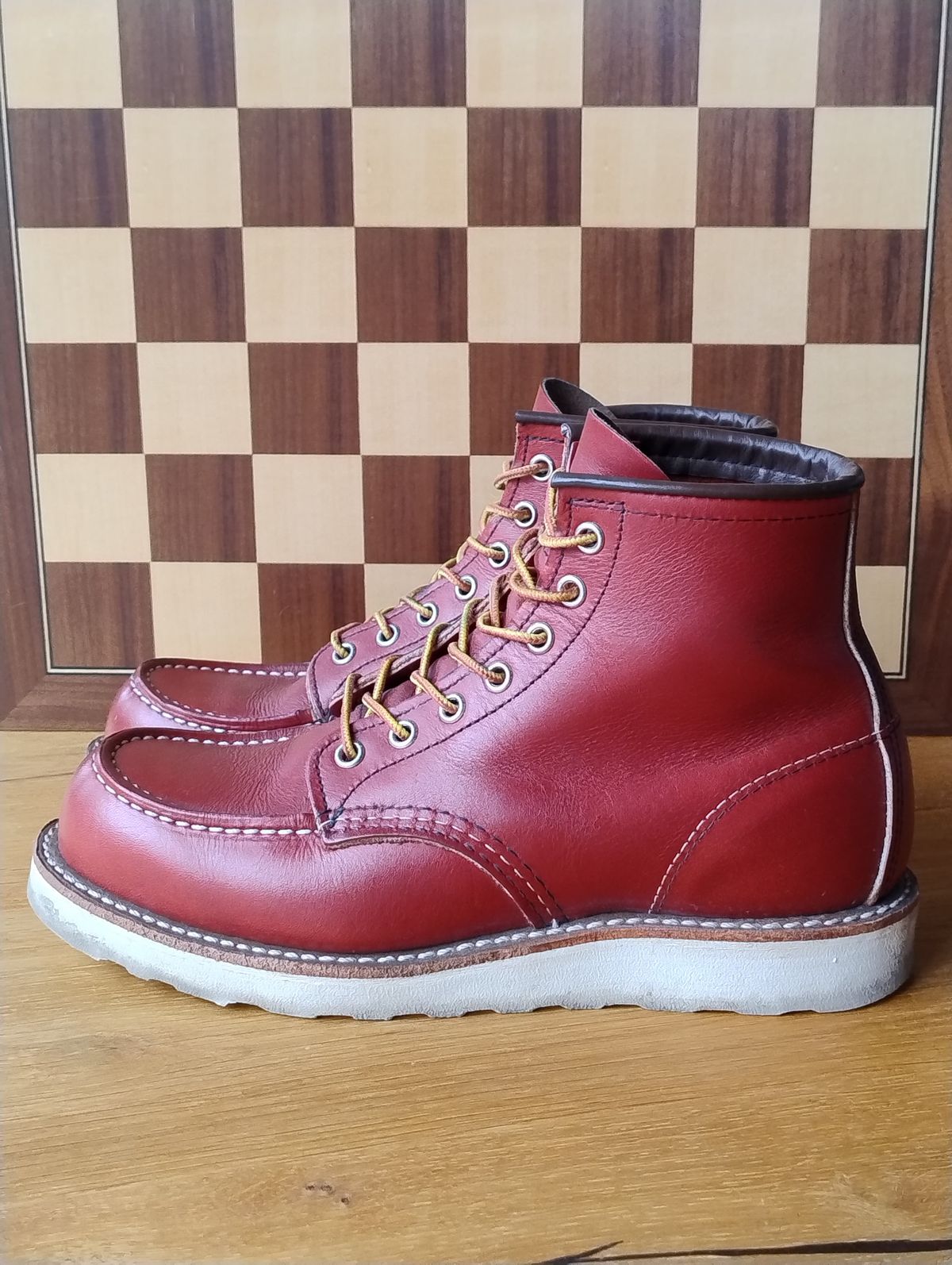 Photo by Lukas_castle on February 2, 2024 of the Red Wing 6-Inch Classic Moc in S.B. Foot Oro-Russet Portage.