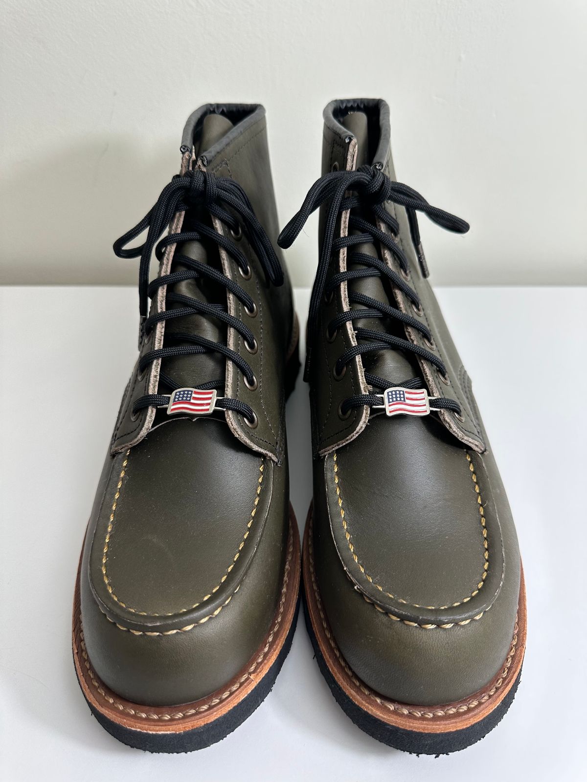 Photo by boots_and_all_ on November 1, 2023 of the Red Wing 6-Inch Classic Moc in S.B. Foot Alpine Portage.