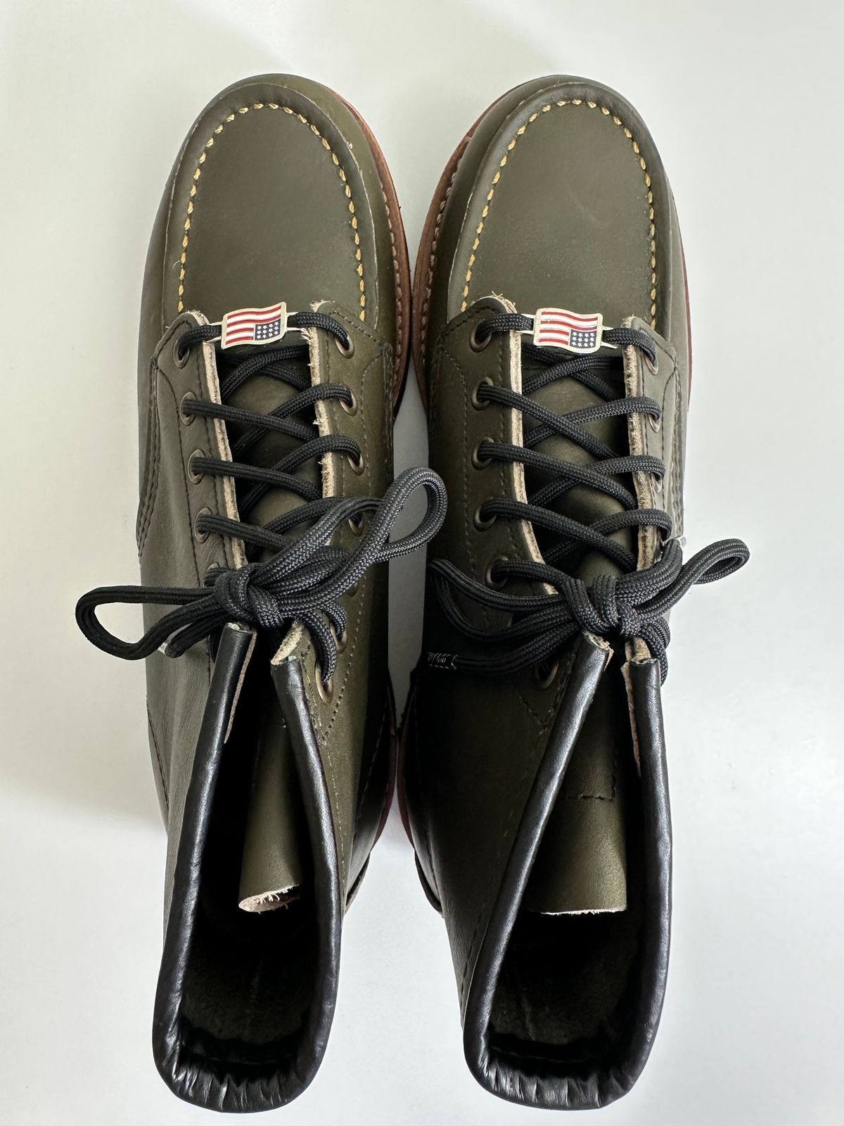 Photo by boots_and_all_ on November 1, 2023 of the Red Wing 6-Inch Classic Moc in S.B. Foot Alpine Portage.