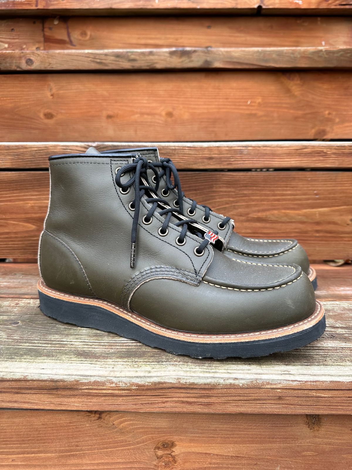 Photo by boots_and_all_ on December 4, 2023 of the Red Wing 6-Inch Classic Moc in S.B. Foot Alpine Portage.