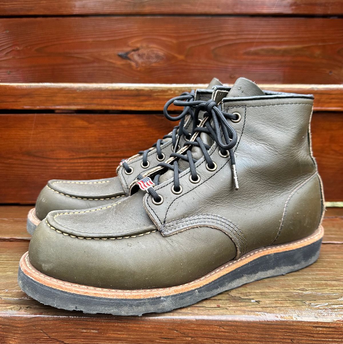 Photo by boots_and_all_ on April 4, 2024 of the Red Wing 6-Inch Classic Moc in S.B. Foot Alpine Portage.