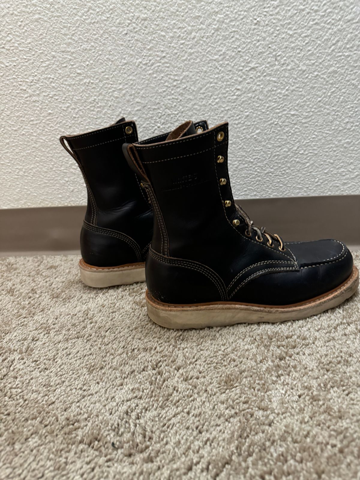 Photo by 617reasonswhy on November 6, 2024 of the White's Perry 8" Select in Seidel Black Double Shot.