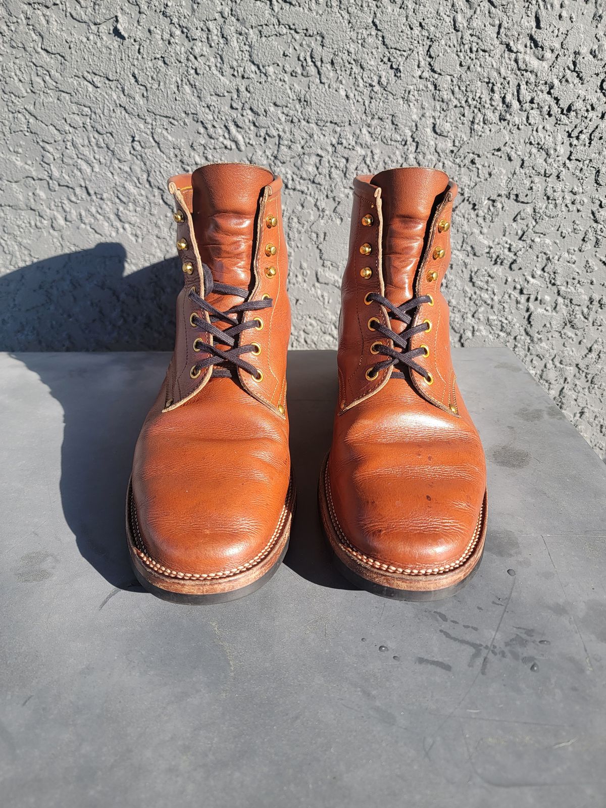 Photo by luisRuiz1125 on February 5, 2024 of the Iron Boots The Chosen One in S.B. Foot Teak Featherstone.