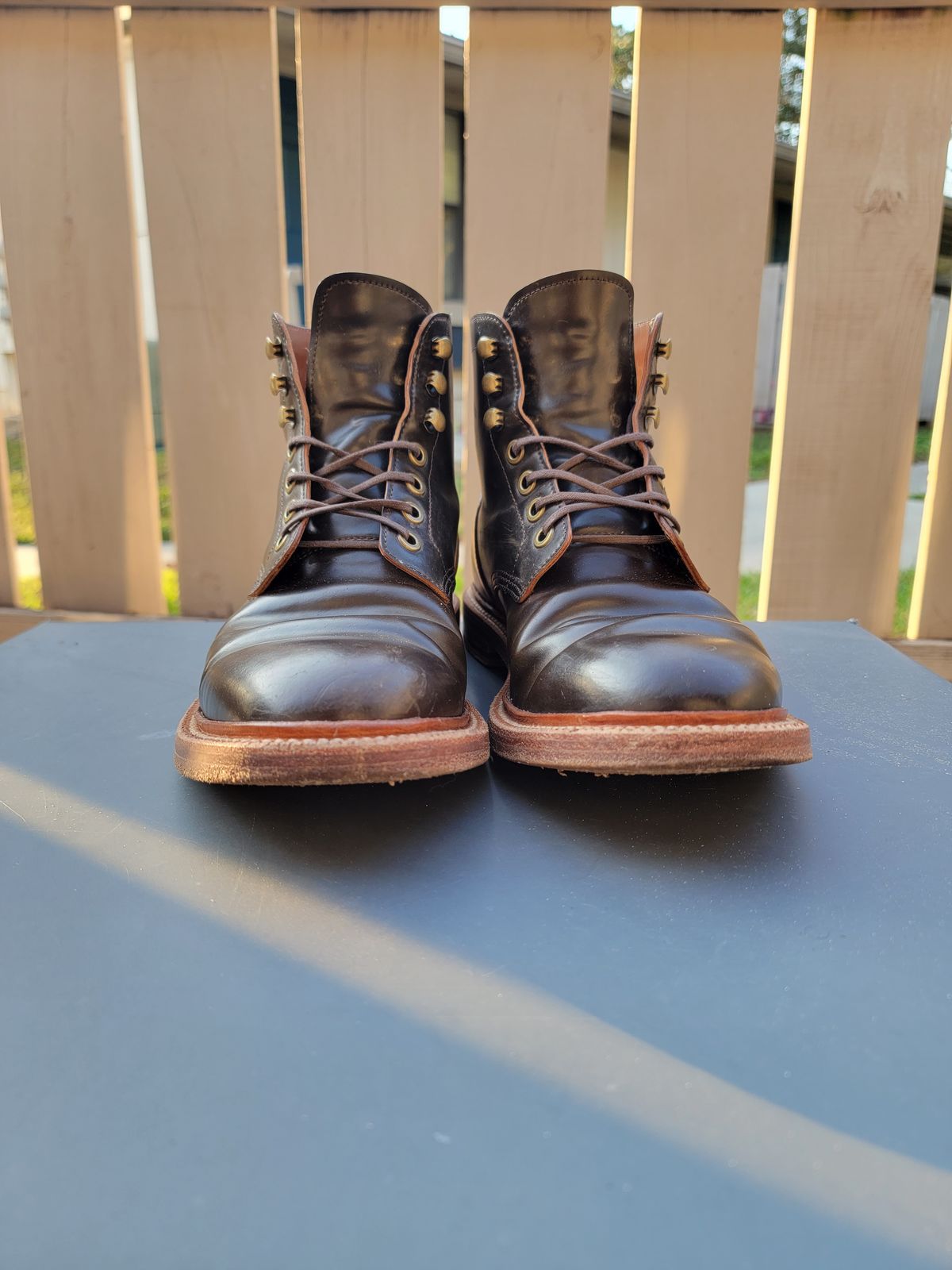 Photo by luisRuiz1125 on December 4, 2022 of the Grant Stone Diesel Boot in Horween Maduro Shell Cordovan.