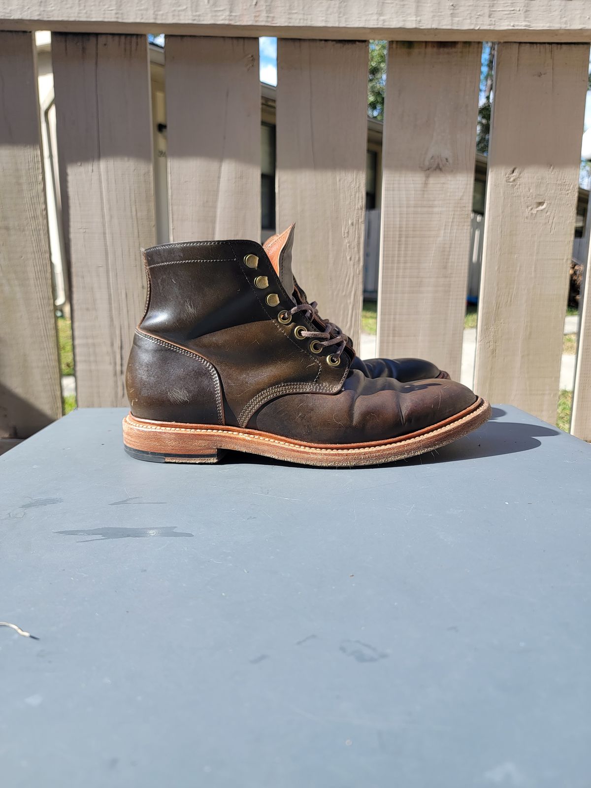 Photo by luisRuiz1125 on January 3, 2023 of the Grant Stone Diesel Boot in Horween Maduro Shell Cordovan.