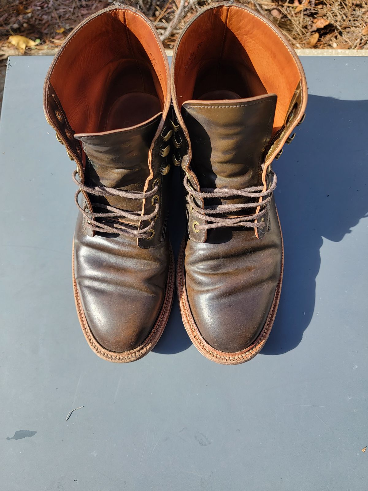 Photo by luisRuiz1125 on January 3, 2023 of the Grant Stone Diesel Boot in Horween Maduro Shell Cordovan.
