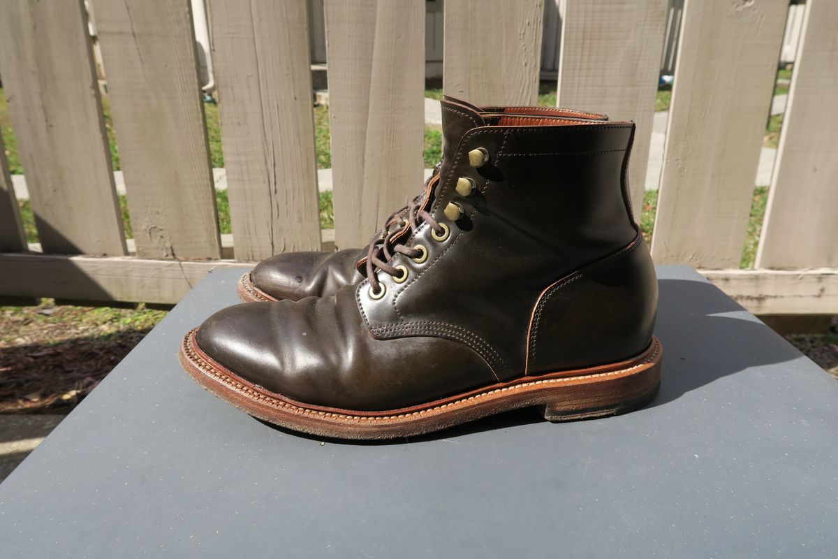 Photo by luisRuiz1125 on February 4, 2023 of the Grant Stone Diesel Boot in Horween Maduro Shell Cordovan.