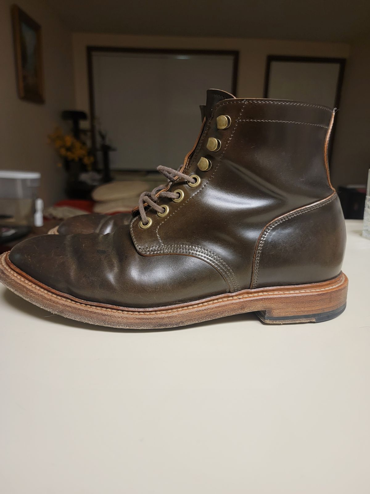 Photo by luisRuiz1125 on March 6, 2023 of the Grant Stone Diesel Boot in Horween Maduro Shell Cordovan.