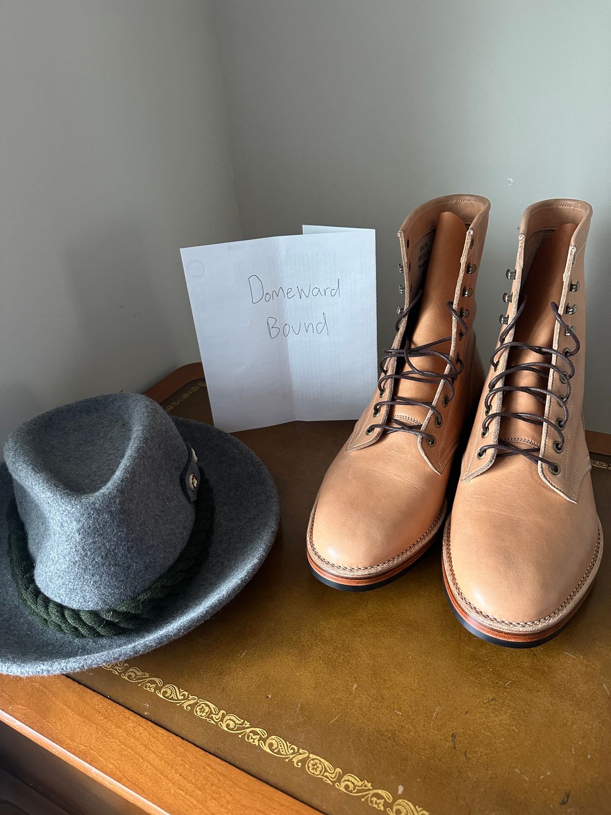 Photo by rrubes16 on October 4, 2023 of the Onderhoud SVC02 Packer Boot in Horween Natural Essex.