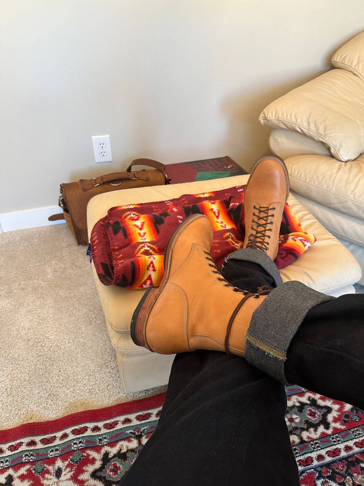 Photo by rrubes16 on February 5, 2024 of the Onderhoud SVC02 Packer Boot in Horween Natural Essex.