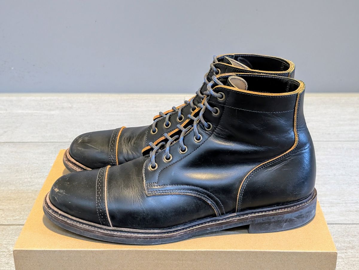 Photo by Marky on February 3, 2025 of the Luosjiet Service Boot in Black Teacore OTA.