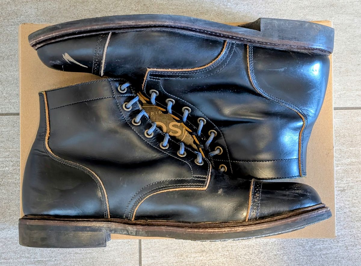 Photo by Marky on February 3, 2025 of the Luosjiet Service Boot in Black Teacore OTA.