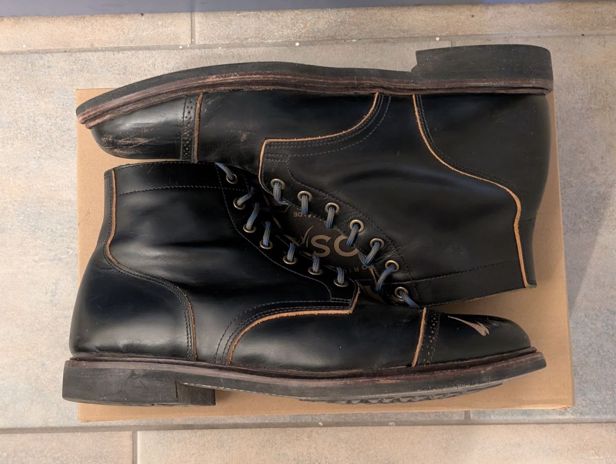 Photo by Marky on March 6, 2025 of the Luosjiet Service Boot in Black Teacore OTA.