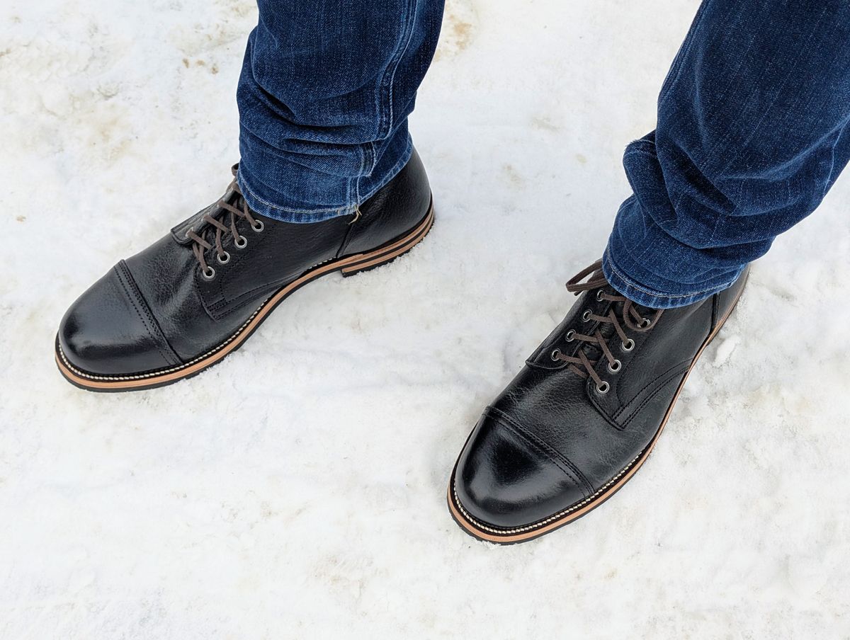 Photo by Marky on January 13, 2026 of the Luosjiet Service Boot in Yak.