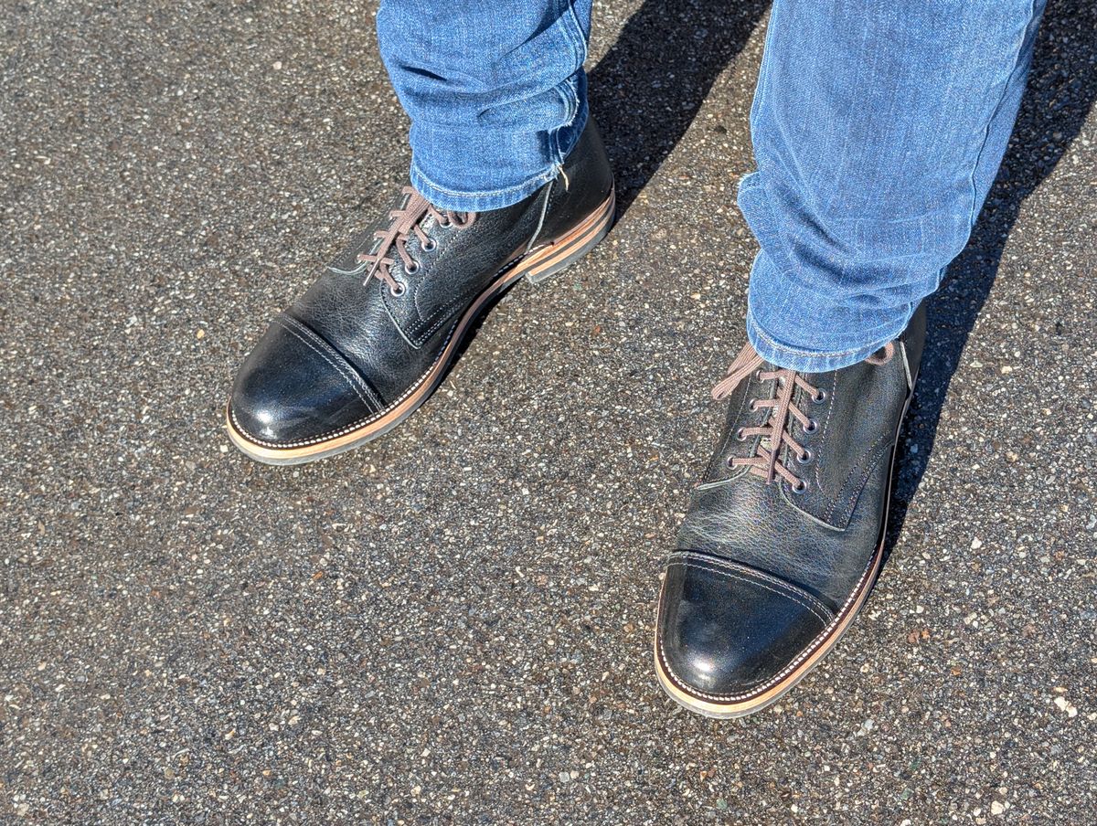 Photo by Marky on January 15, 2026 of the Luosjiet Service Boot in Yak.