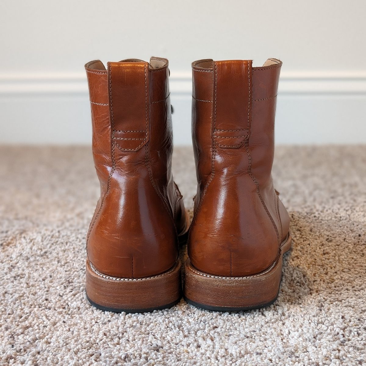 Photo by atgrey on January 5, 2024 of the Adelante The Havana in Chestnut Full Grain.