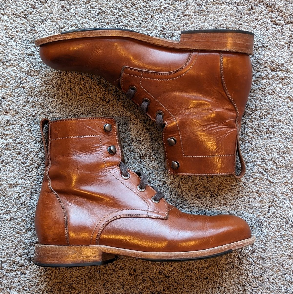 Photo by atgrey on January 5, 2024 of the Adelante The Havana in Chestnut Full Grain.