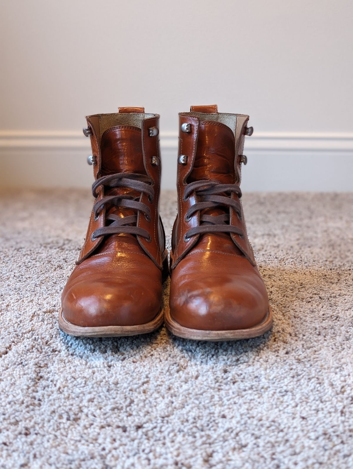 Photo by atgrey on February 3, 2024 of the Adelante The Havana in Chestnut Full Grain.