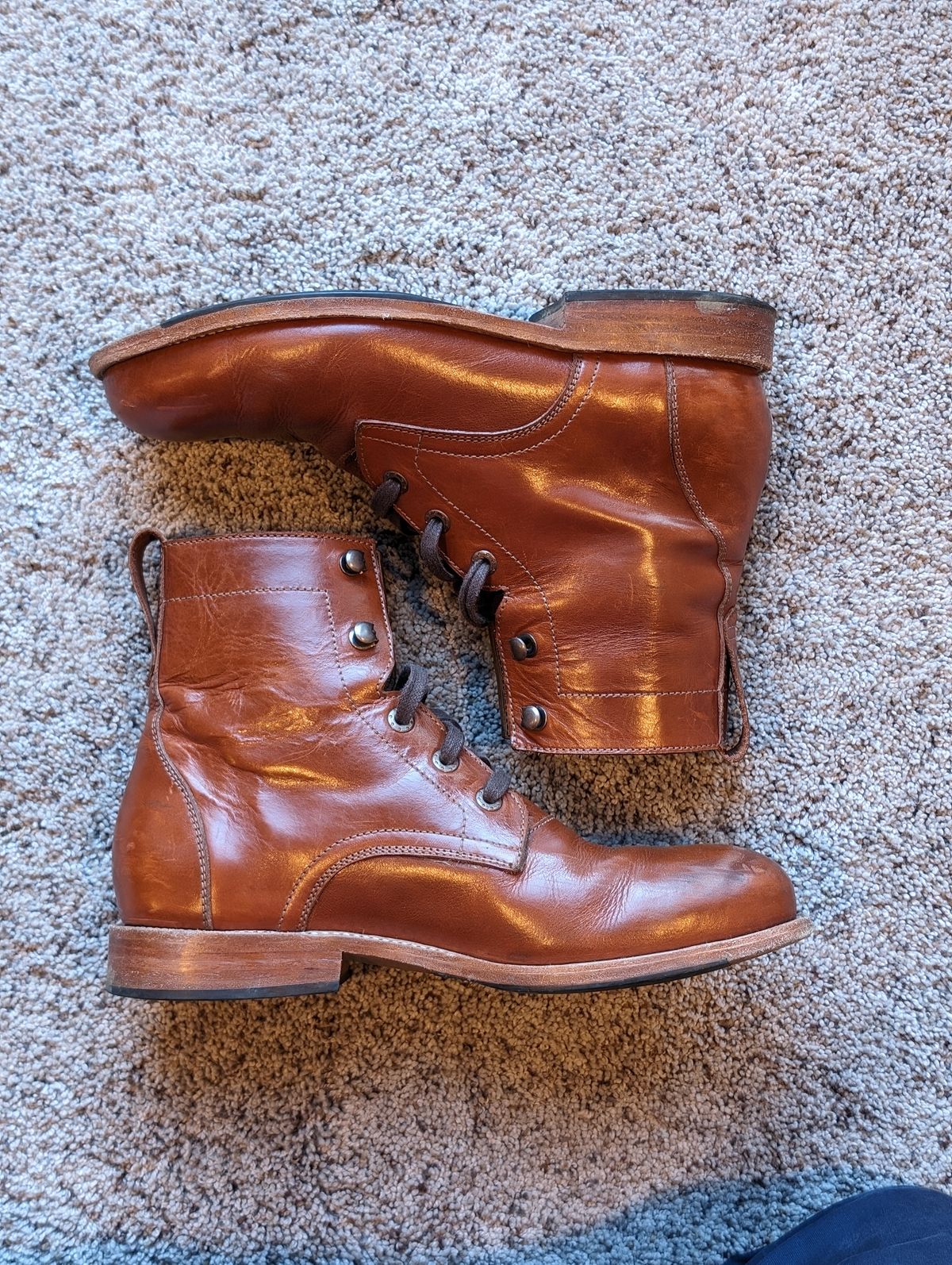 Photo by atgrey on February 3, 2024 of the Adelante The Havana in Chestnut Full Grain.