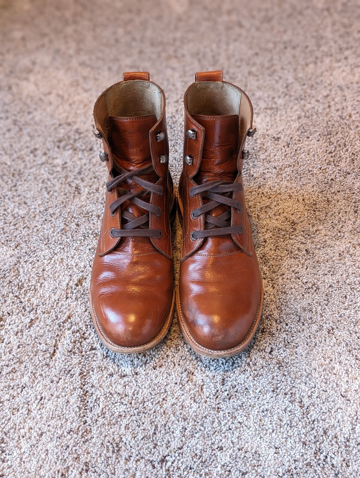 Photo by atgrey on February 3, 2024 of the Adelante The Havana in Chestnut Full Grain.