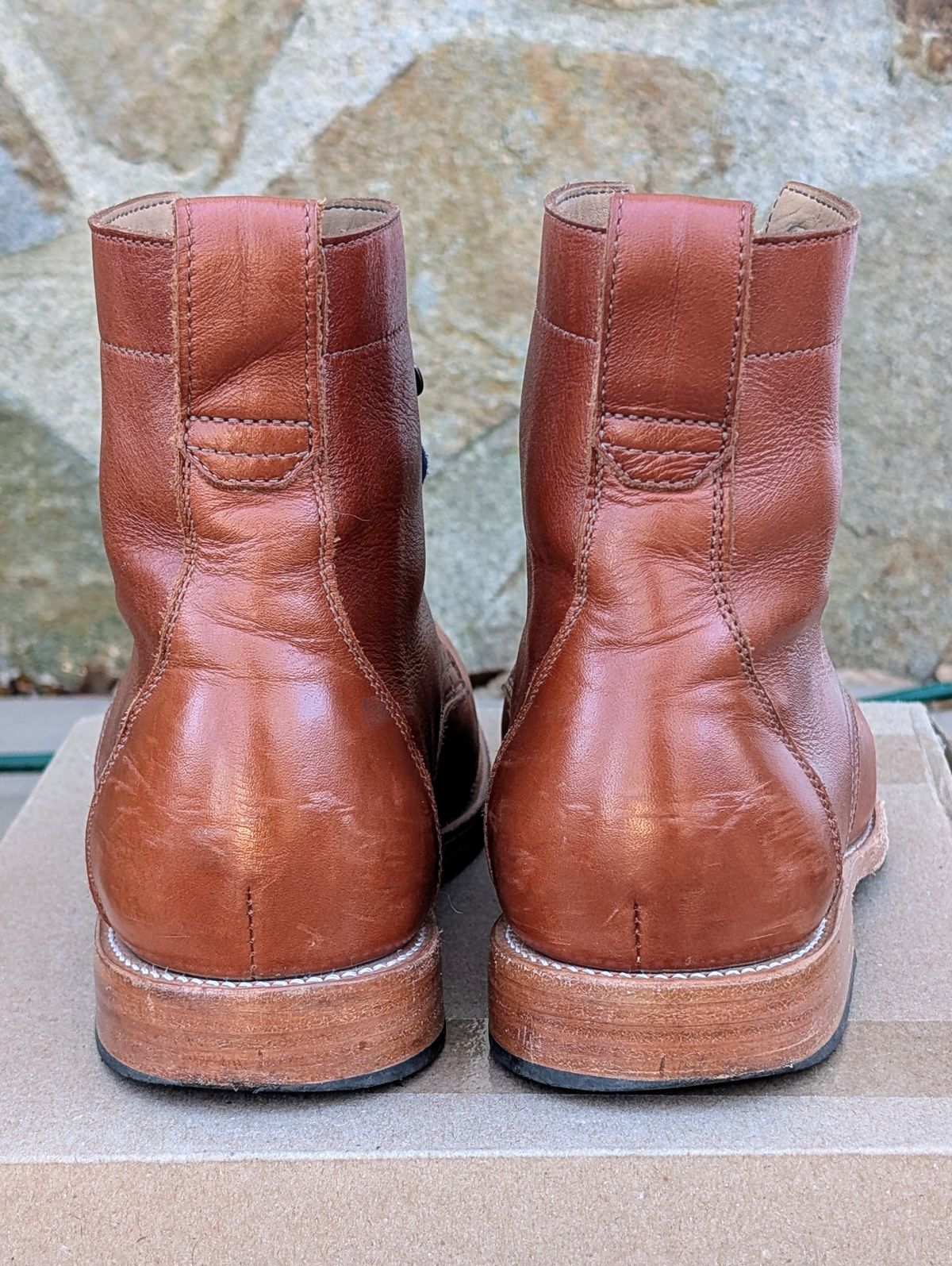 Photo by atgrey on December 2, 2024 of the Adelante The Havana in Chestnut Full Grain.