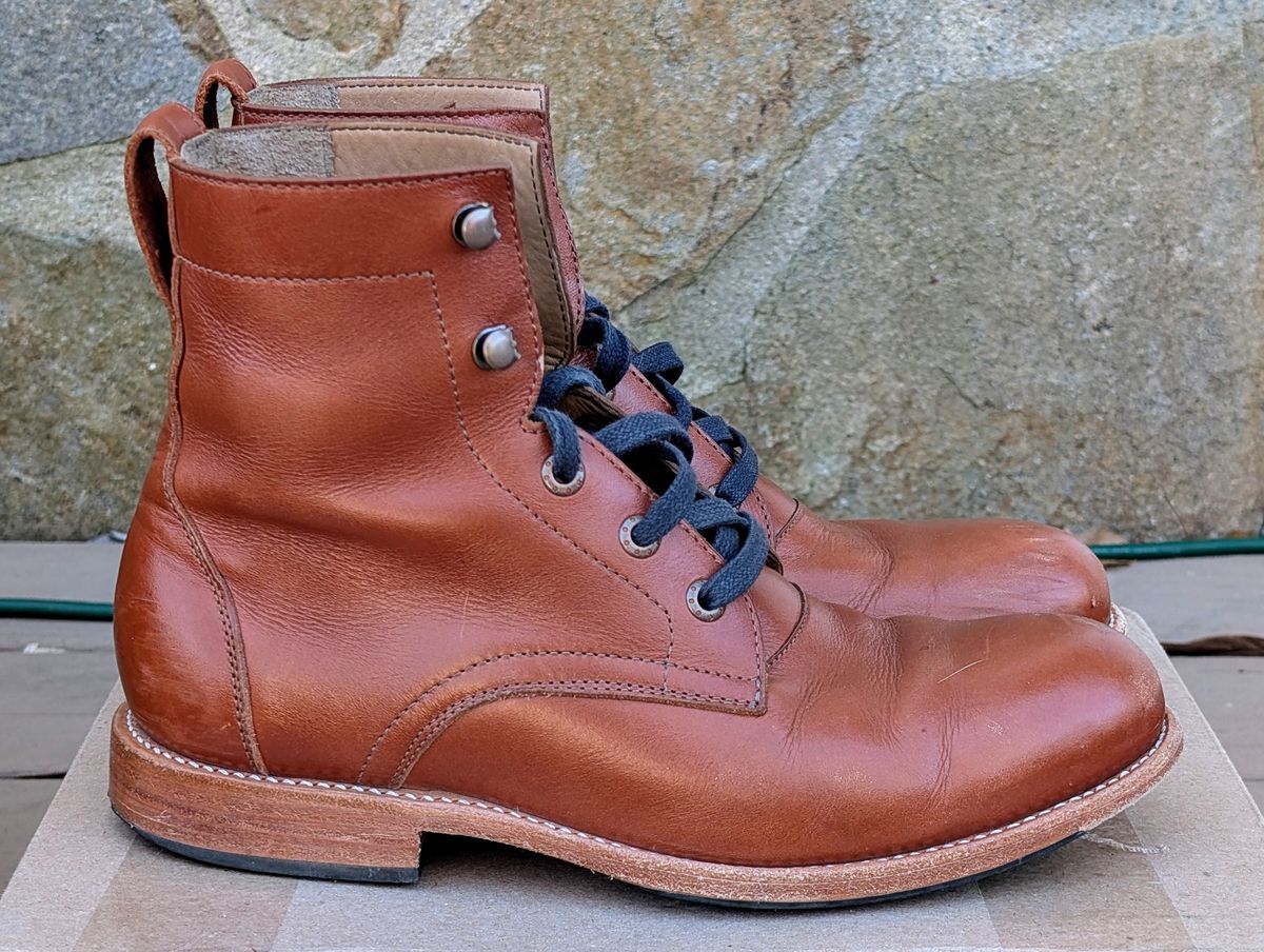 Photo by atgrey on December 2, 2024 of the Adelante The Havana in Chestnut Full Grain.
