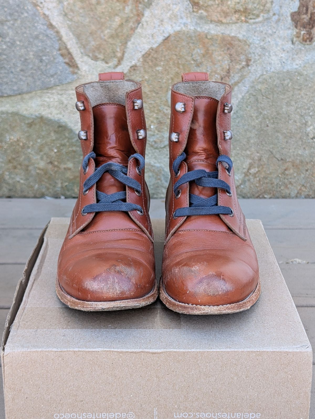 Photo by atgrey on February 1, 2025 of the Adelante The Havana in Chestnut Full Grain.
