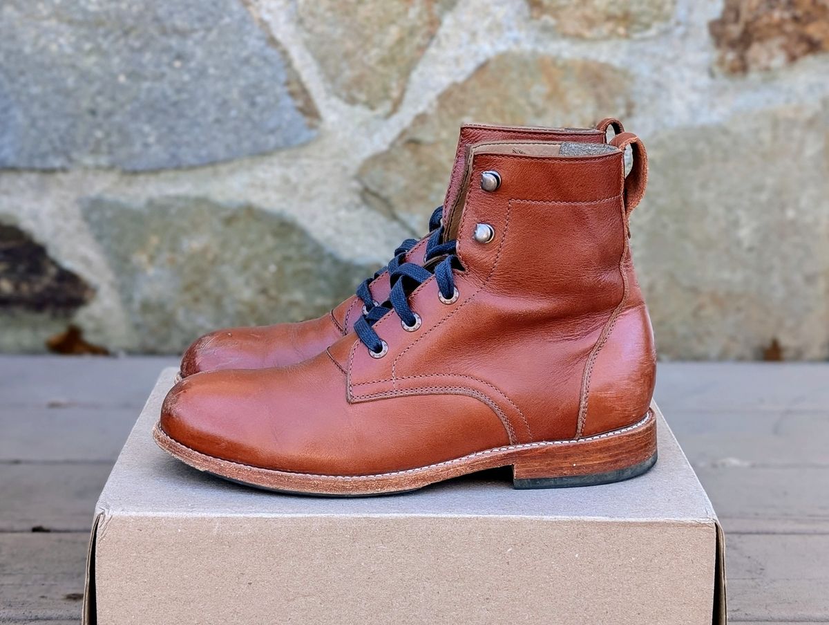 Photo by atgrey on February 1, 2025 of the Adelante The Havana in Chestnut Full Grain.