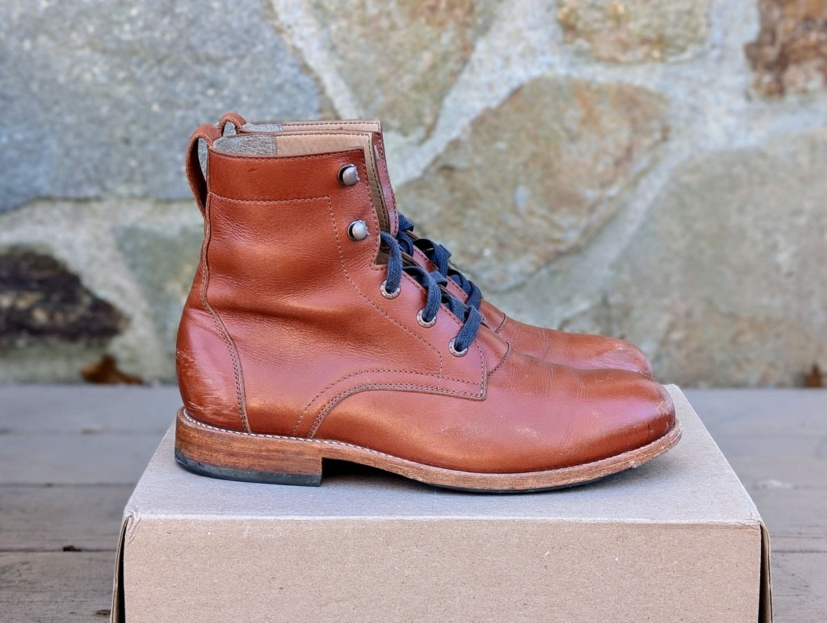 Photo by atgrey on February 1, 2025 of the Adelante The Havana in Chestnut Full Grain.