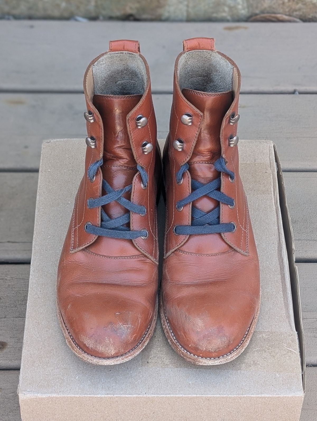 Photo by atgrey on March 3, 2025 of the Adelante The Havana in Chestnut Full Grain.