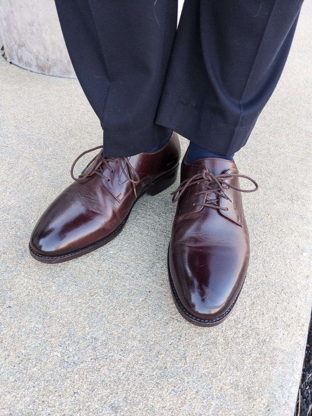 Photo by atgrey on November 4, 2023 of the Blkbrd Shoemaker Xavier Plain Vamp Derby in Unknown Leather.